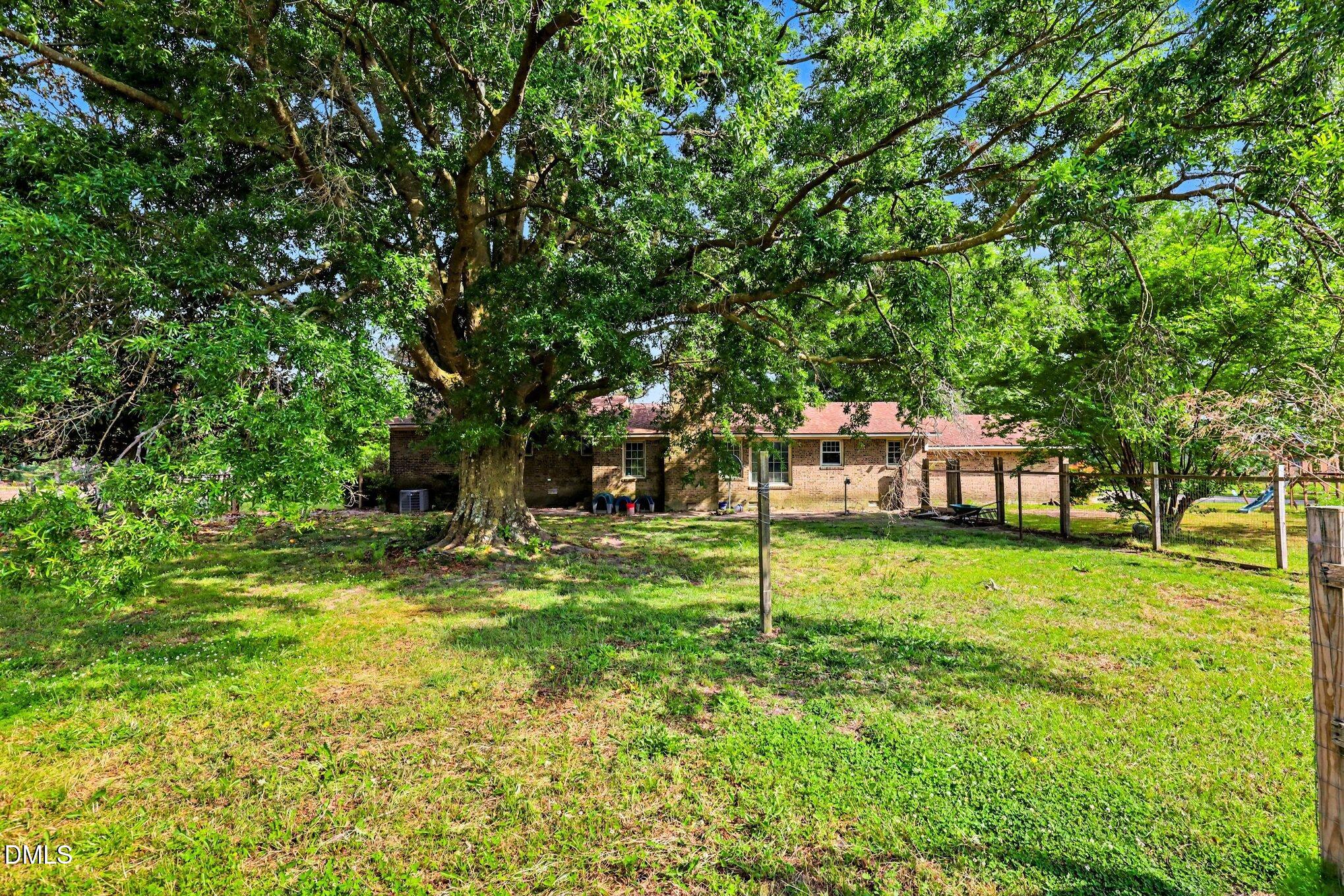 875 Wynn Road Clinton, NC 28328 - Photo 32 of 35 028_file_2023