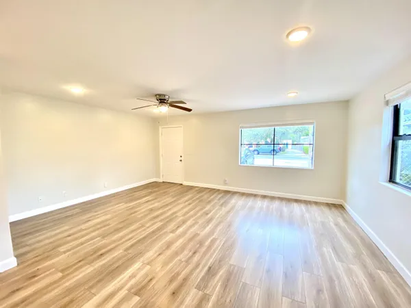 $2,200 | 324 Ocean Breeze, Unit 2, Lake Worth Beach, FL 33460