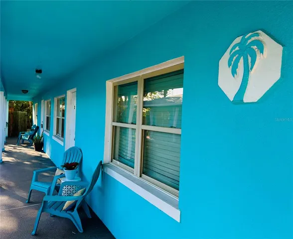 $1,700 | 412 73rd Avenue, St. Pete Beach, FL 33706