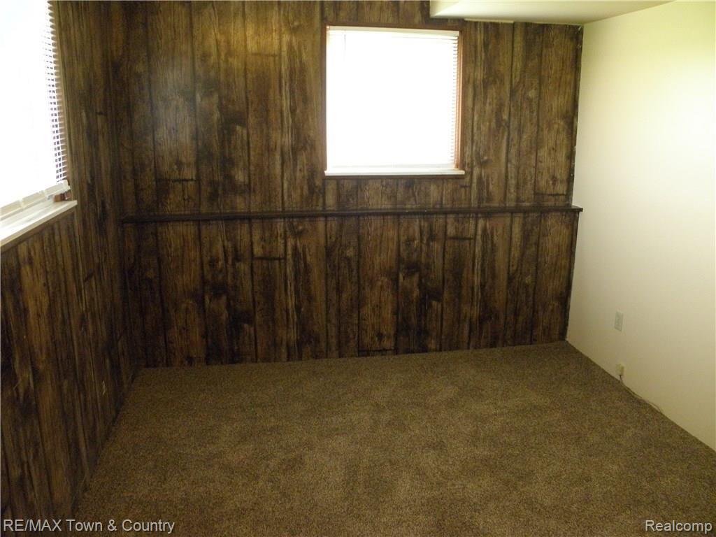 8500 Sharp Road Swartz Creek, MI 48473 - Photo 21 of 42 P1010029.jpg