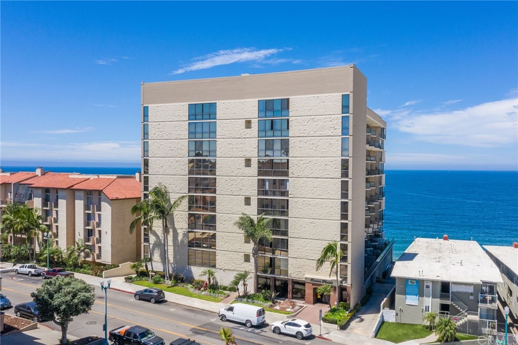 531 Esplanade, Unit 203 Redondo Beach, CA 90277 - Photo 2 of 55