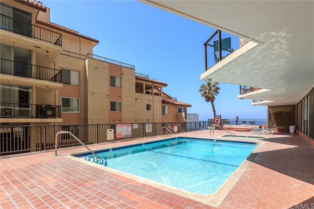531 Esplanade, Unit 203 Redondo Beach, CA 90277 - Photo 30 of 55