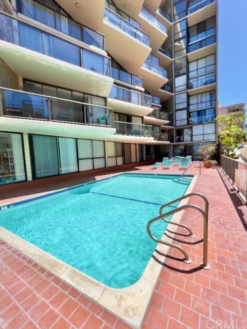 531 Esplanade, Unit 203 Redondo Beach, CA 90277 - Photo 33 of 55
