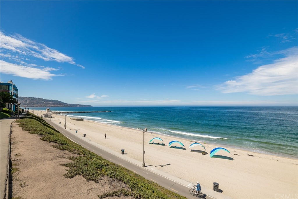 531 Esplanade, Unit 203 Redondo Beach, CA 90277 - Photo 45 of 55
