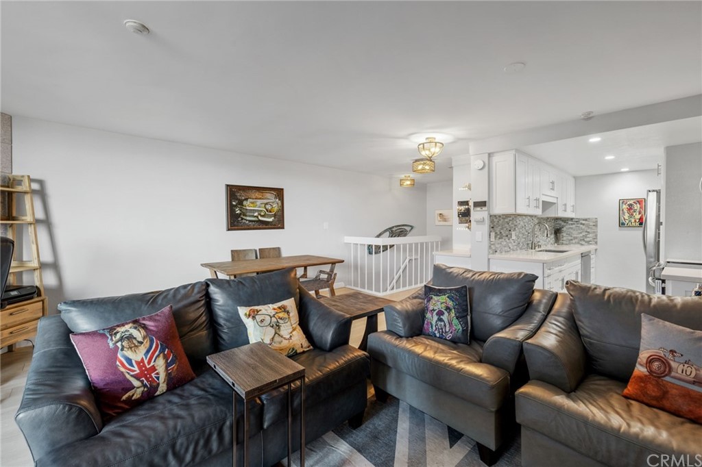 531 Esplanade, Unit 203 Redondo Beach, CA 90277 - Photo 9 of 55