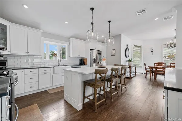 $1,399,999 | 308 Sunset Boulevard, Massapequa, NY 11758