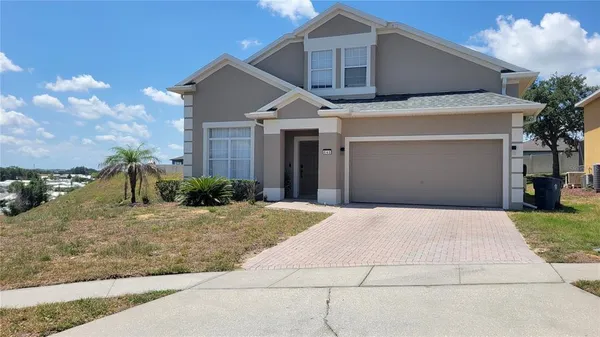 $375,900 | 640 Cadiz Loop, Davenport, FL 33837