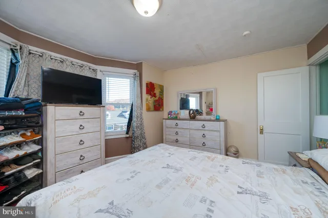 $234,900 | 212 Arlington Street, Reading, PA 19611