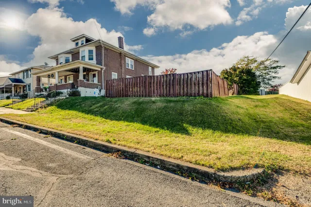 $234,900 | 212 Arlington Street, Reading, PA 19611