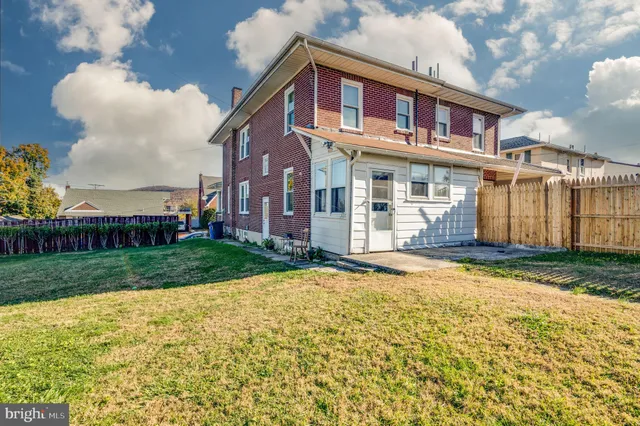 $234,900 | 212 Arlington Street, Reading, PA 19611