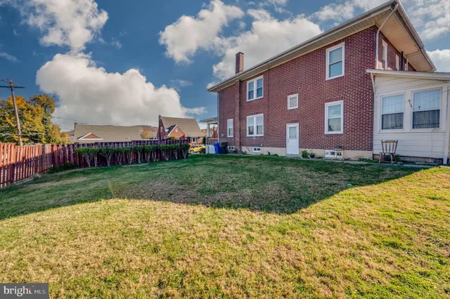 $234,900 | 212 Arlington Street, Reading, PA 19611