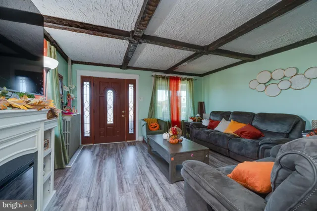 $234,900 | 212 Arlington Street, Reading, PA 19611