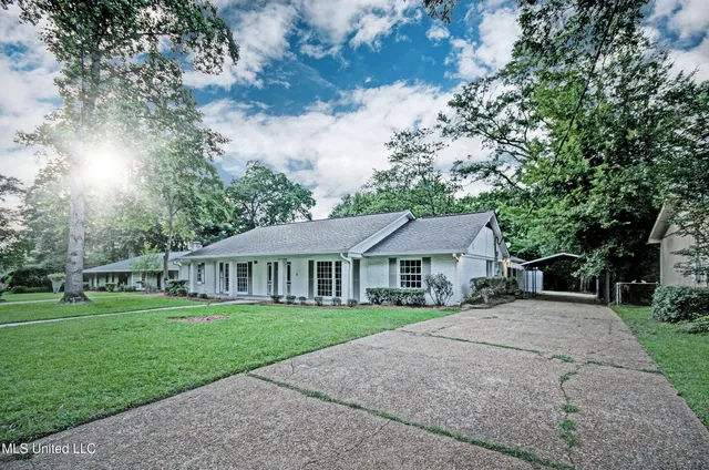 $348,777 | 1510 Brecon Drive, Jackson, MS 39211