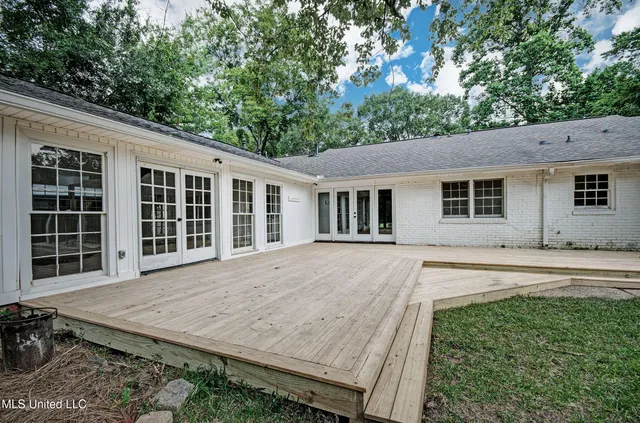 $348,777 | 1510 Brecon Drive, Jackson, MS 39211