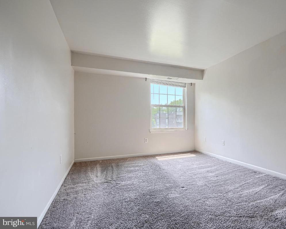 14 Mountbatten Court Baltimore, MD 21207 - Photo 13 of 15