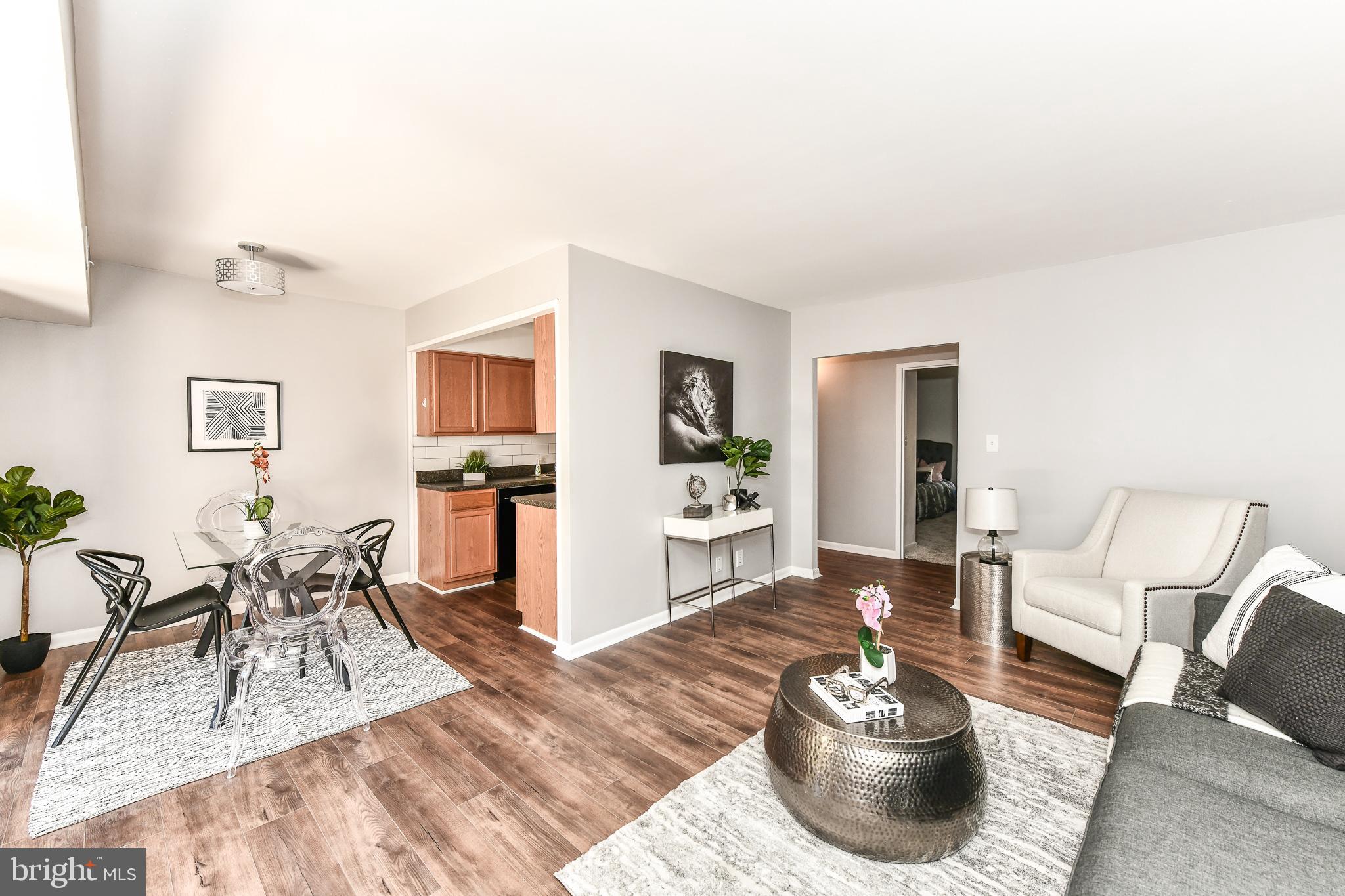 2245 Castle Rock Square, Unit 21C Reston, VA 20191 - Photo 6 of 26 Spacious living!