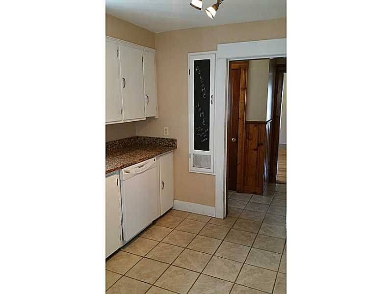 100 Woodhaven Road Pawtucket, RI 02861 - Photo 5 of 20 Kitchen.