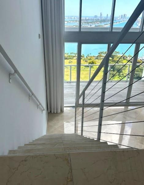 1040 Biscayne Boulevard, Unit 3003 Miami, FL 33132 - Photo 4 of 11 Photo 4