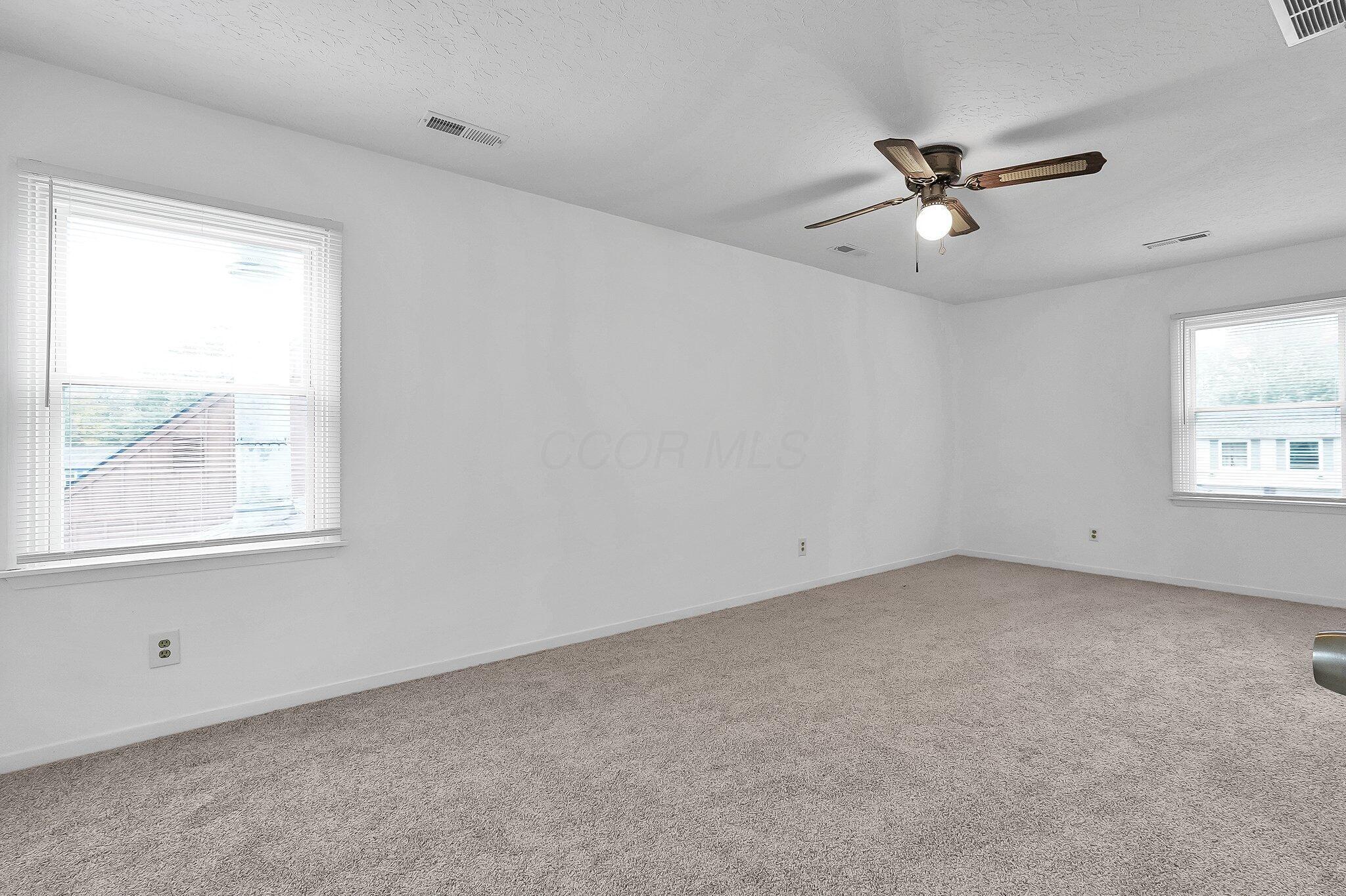 5921 Parkglen Road Galloway, OH 43119 - Photo 13 of 29 Primary Suite