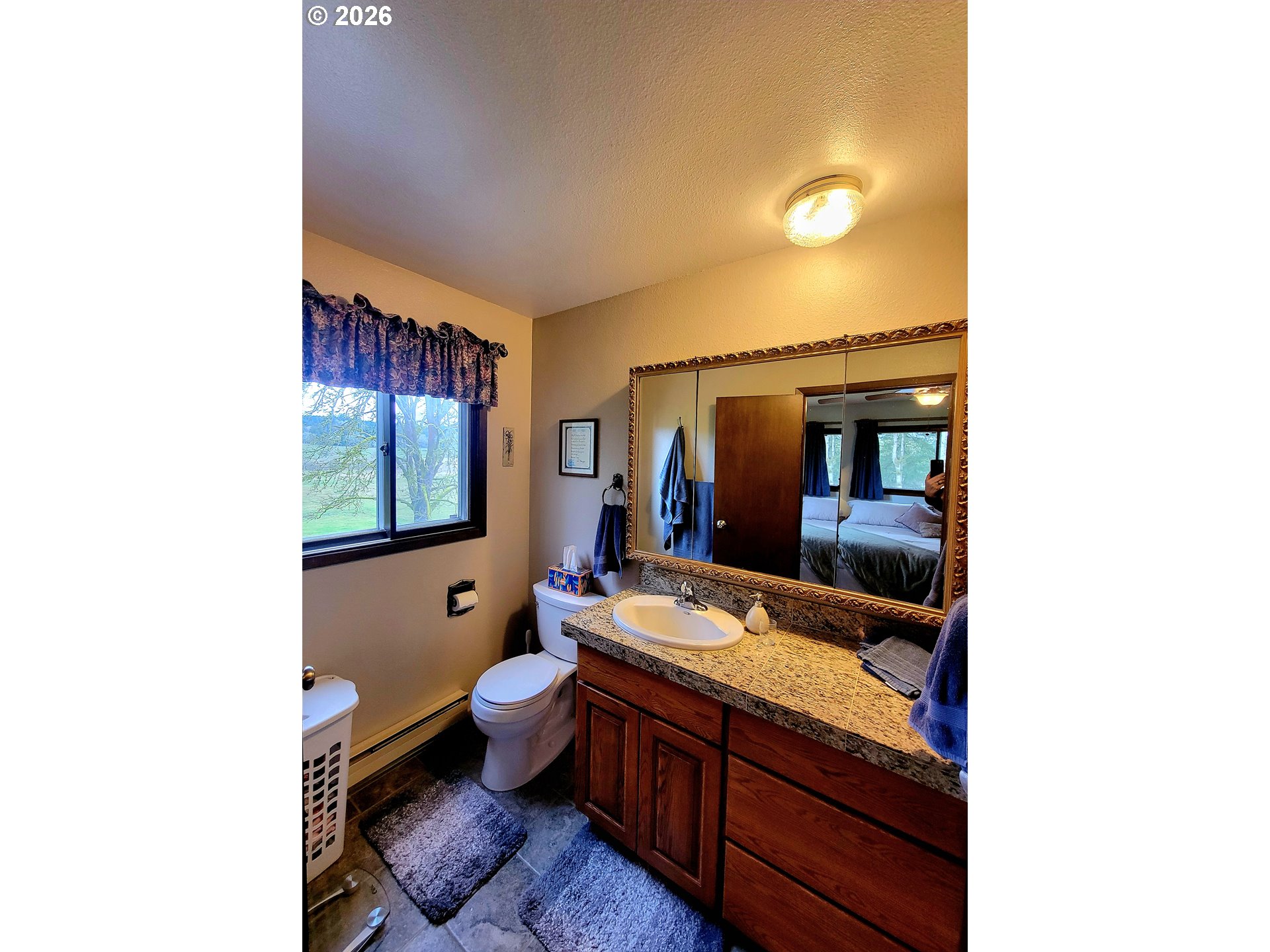 570 Drews Prairie Road Winlock, WA 98596 - Photo 32 of 41 a room with sink and view of living room