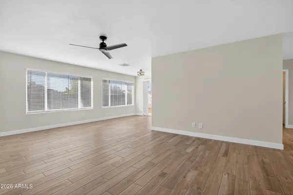 $2,195 | 2355 West Waltann Lane, Phoenix, AZ 85023