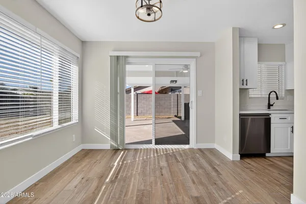 $2,195 | 2355 West Waltann Lane, Phoenix, AZ 85023