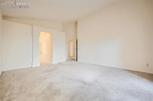a room with a walk in closet
