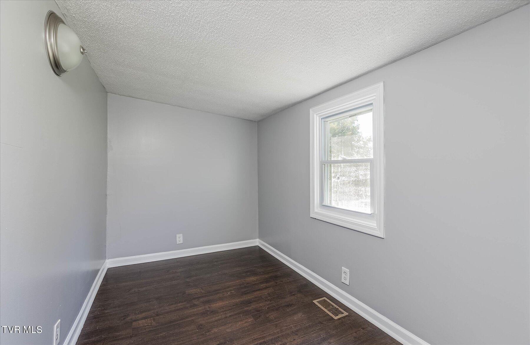 245 Pactolus Road Kingsport, TN 37663 - Photo 18 of 27 18-Pactolus-18