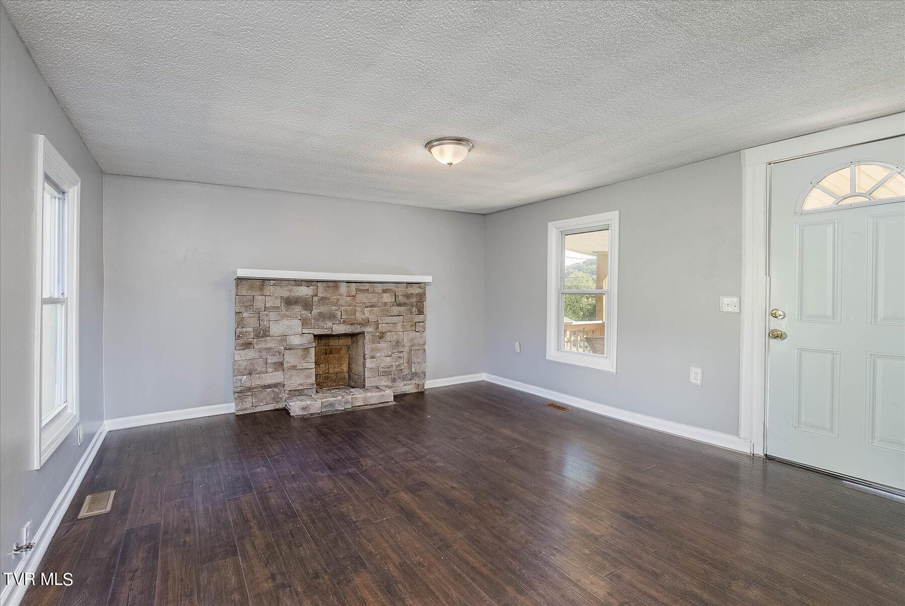 245 Pactolus Road Kingsport, TN 37663 - Photo 8 of 27 08-Pactolus-8