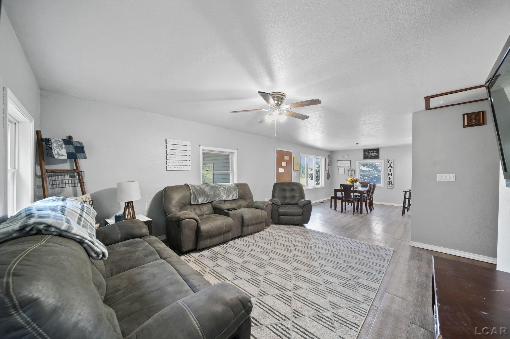 13477 Sandy Beach Road Manitou Beach, MI 49253 - Photo 15 of 35 50185788-9b2822f8-0a3e-4db7-9737-d08d4aee68bd.JPG