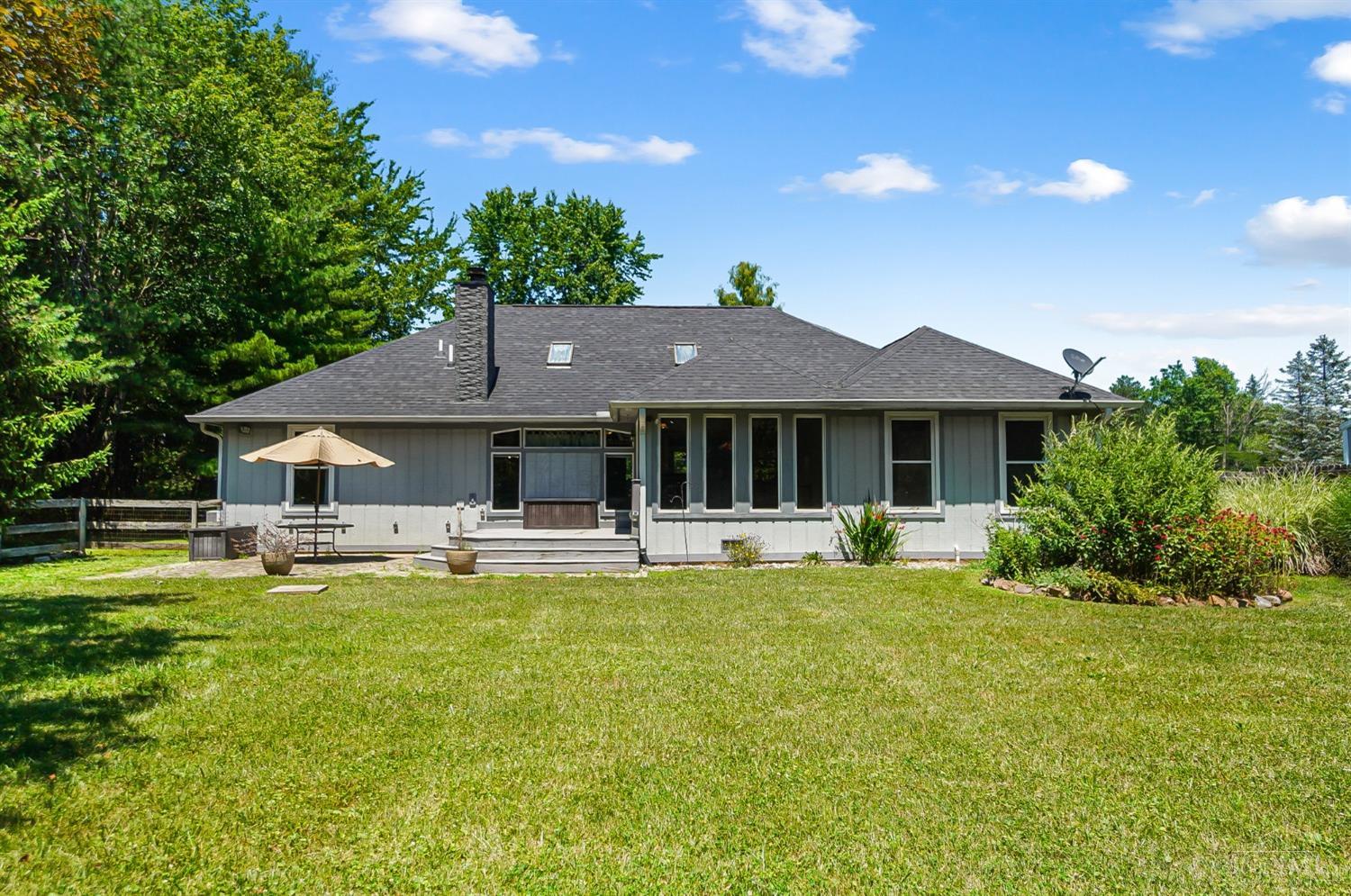6667 Middleboro Road Blanchester, OH 45107 - Photo 7 of 28 Gallery Image 7