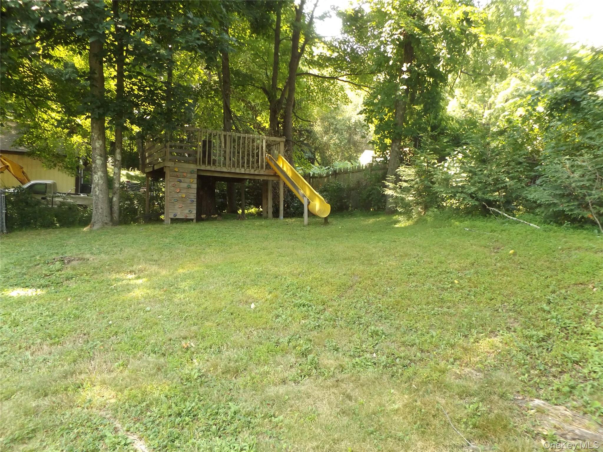 185 Ring Road Salt Point, NY 12578 - Photo 11 of 33