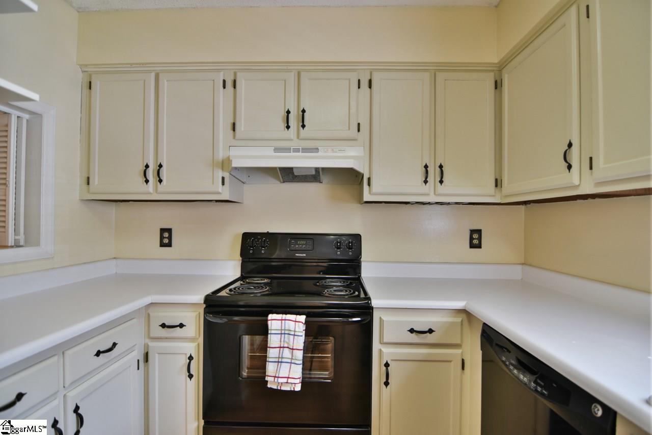 203 Sims Alley Mauldin, SC 29662 - Photo 3 of 27 Gallery Image 3