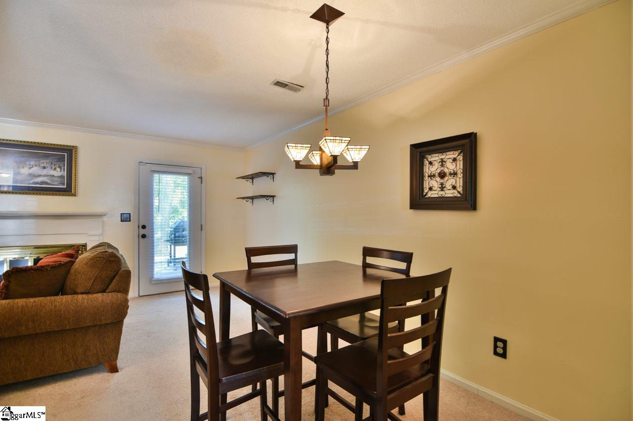 203 Sims Alley Mauldin, SC 29662 - Photo 4 of 27 Gallery Image 4