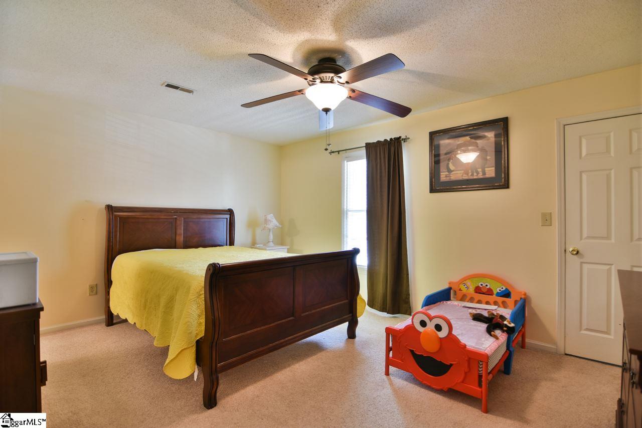 203 Sims Alley Mauldin, SC 29662 - Photo 5 of 27 Gallery Image 5