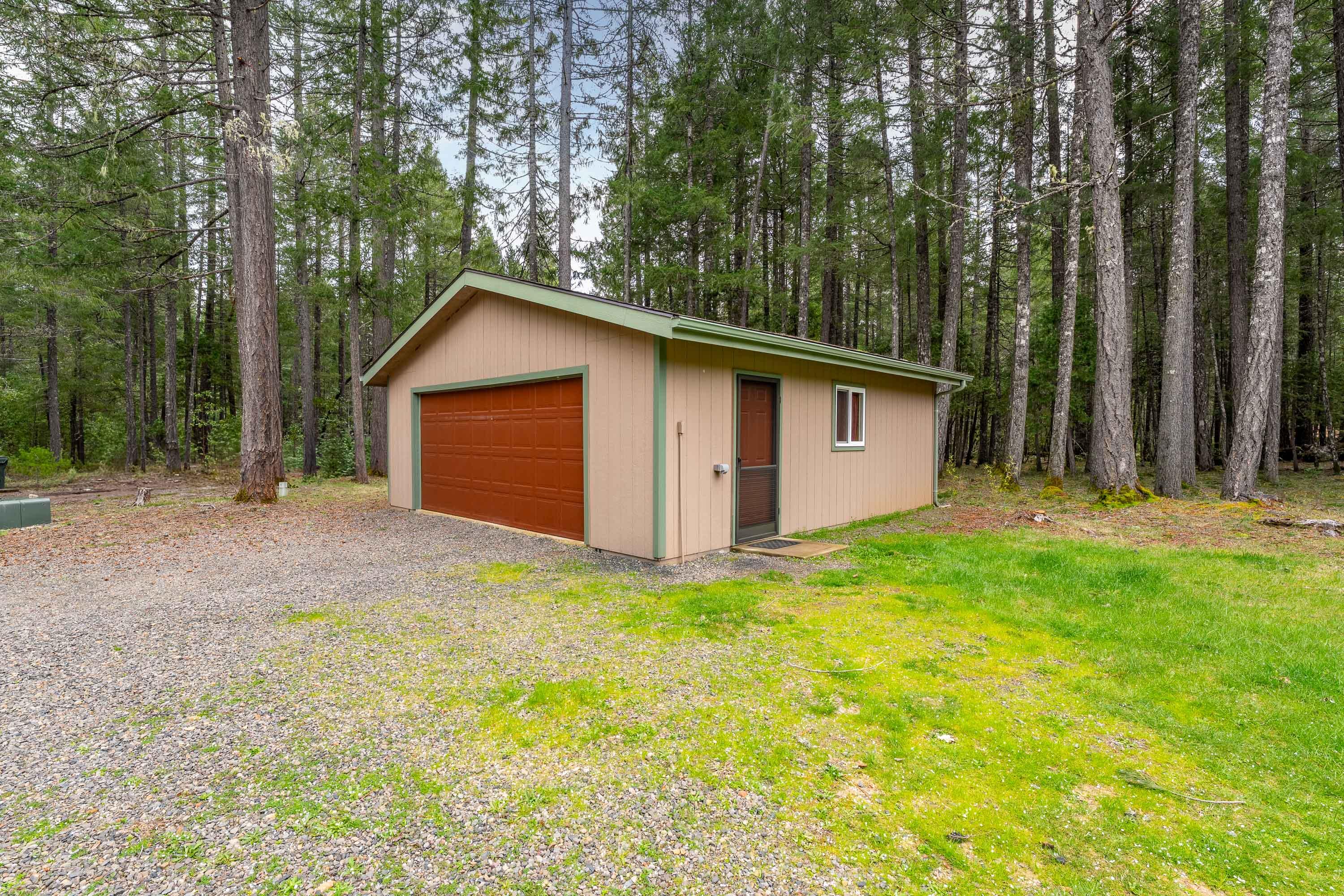 1716 Lone Mountain Road O'Brien, OR 97534 - Photo 18 of 44 EXT (4 of 19)