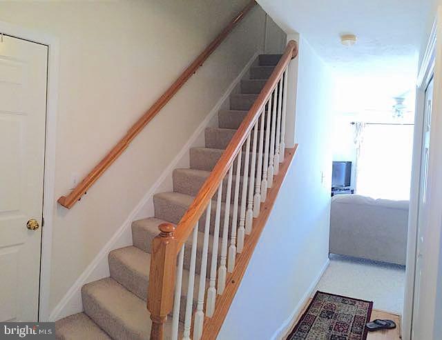 2304 Daisy Road York, PA 17402 - Photo 5 of 16