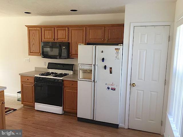 2304 Daisy Road York, PA 17402 - Photo 9 of 16