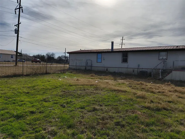 $49,000 | 300 Northwest Fourth Street, Cross Plains, TX 76443