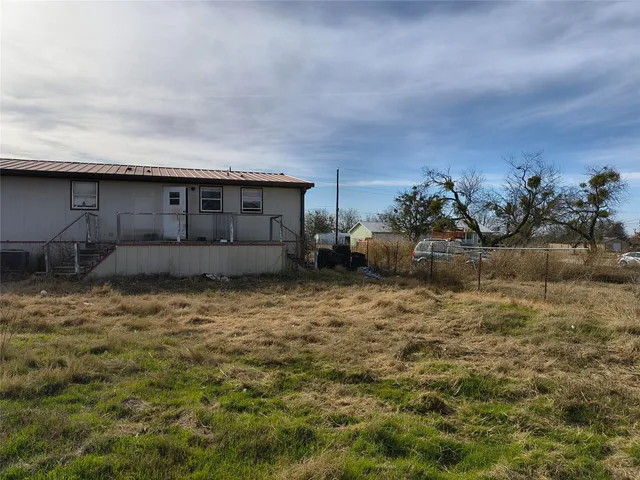 $49,000 | 300 Northwest Fourth Street, Cross Plains, TX 76443