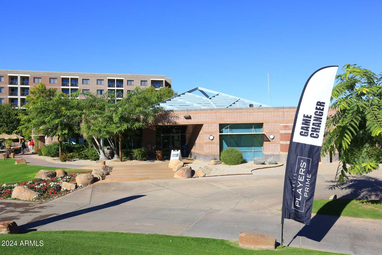 4925 East Desert Cove Avenue, Unit 363 Scottsdale, AZ 85254 - Photo 37 of 47 an outdoor space with plants