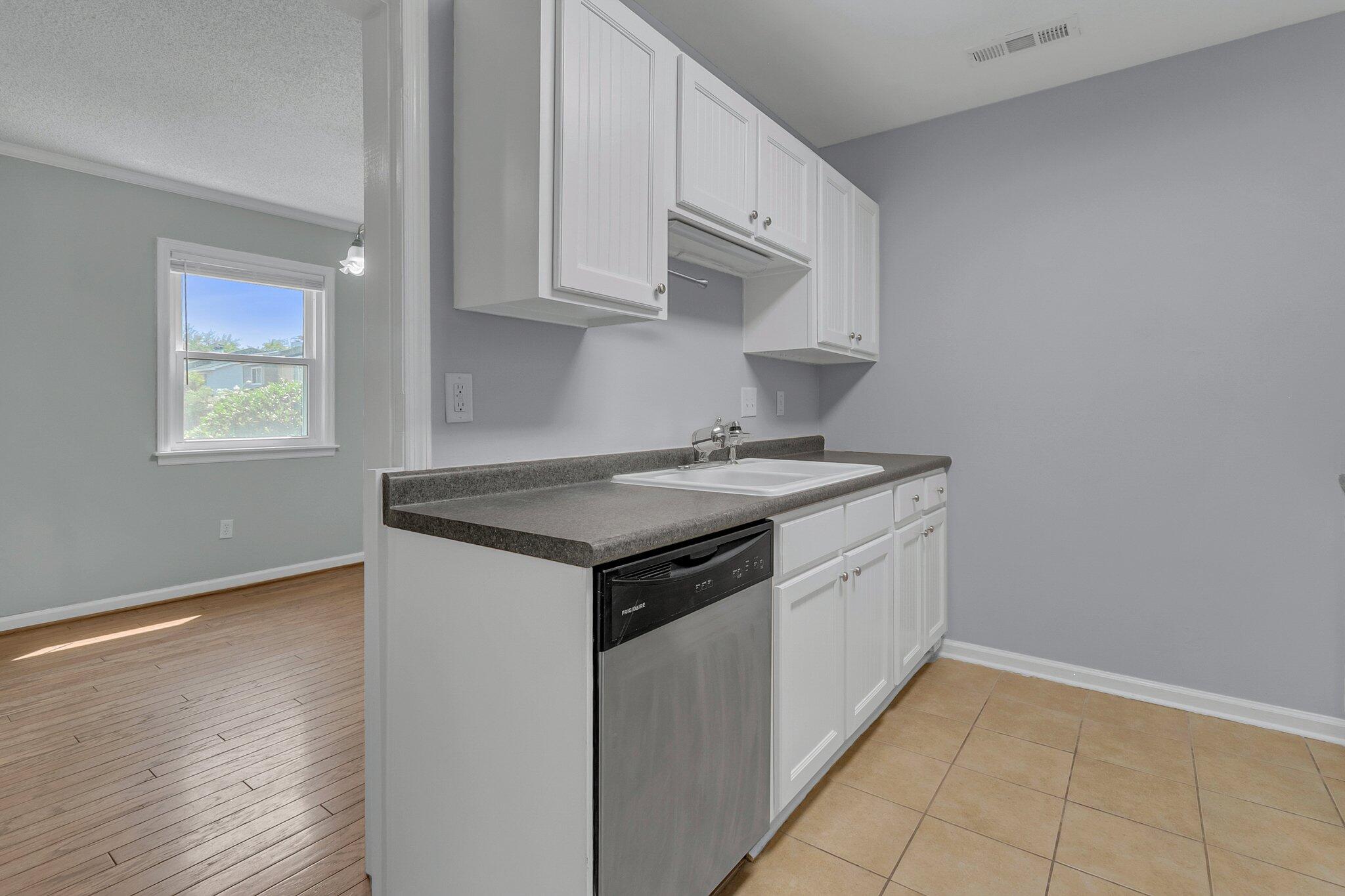 710 Vision Road Mount Pleasant, SC 29464 - Photo 5 of 28 CREM - 710 Vision Rd-22