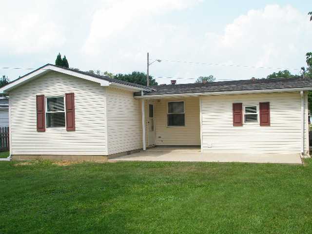 425 Ruth Avenue Circleville, OH 43113 - Photo 3 of 9 Gallery Image 3