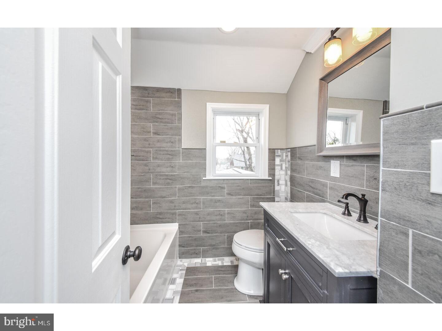 39 Dewey Road Cheltenham, PA 19012 - Photo 19 of 24 Bathroom