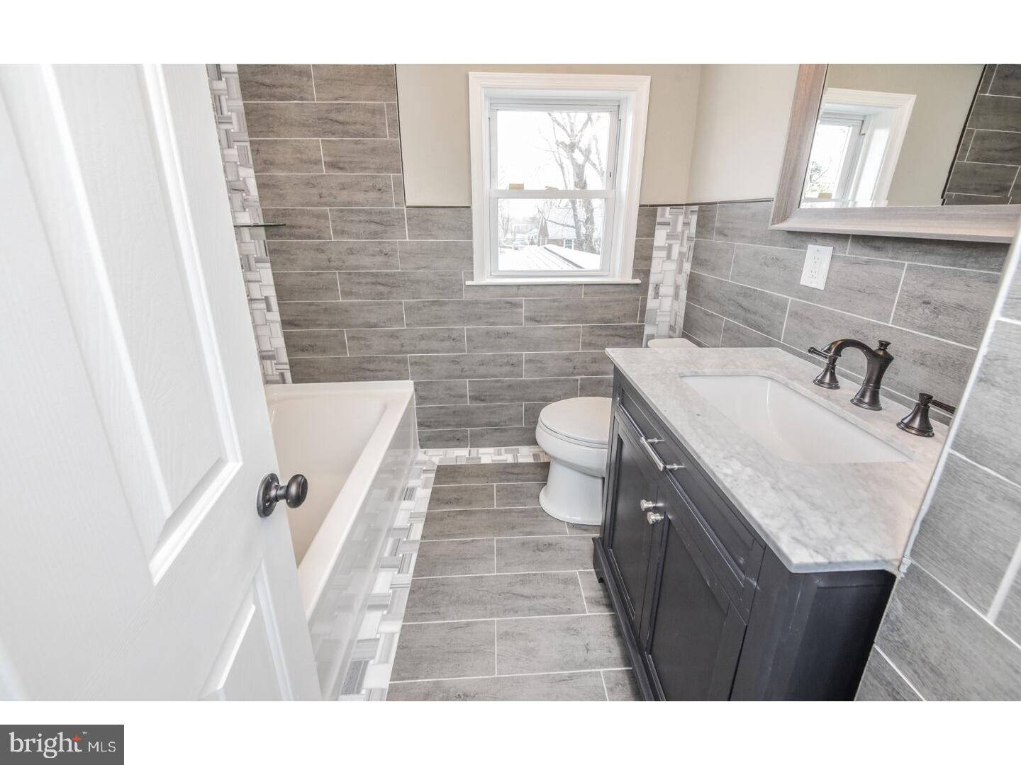 39 Dewey Road Cheltenham, PA 19012 - Photo 20 of 24 Bathroom