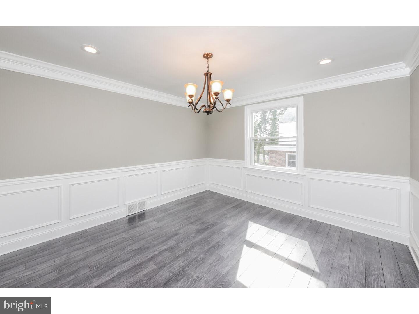 39 Dewey Road Cheltenham, PA 19012 - Photo 7 of 24 Dining Room