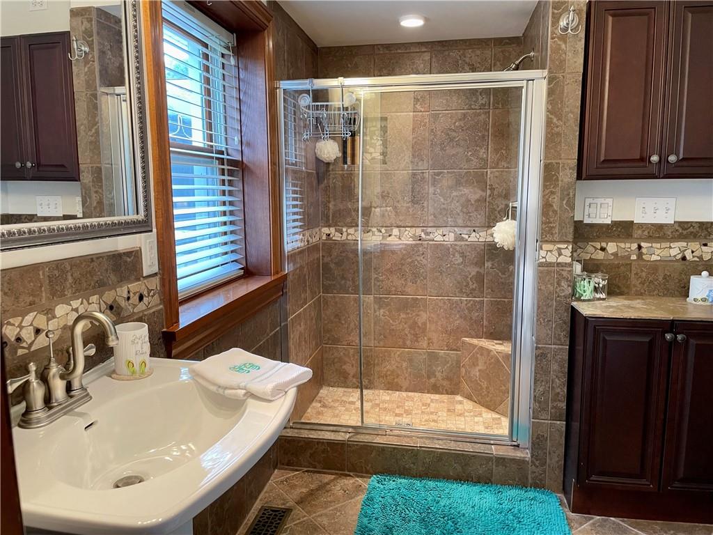 198 Sunnyside Road New Castle, PA 16102 - Photo 14 of 25 Gallery Image 14