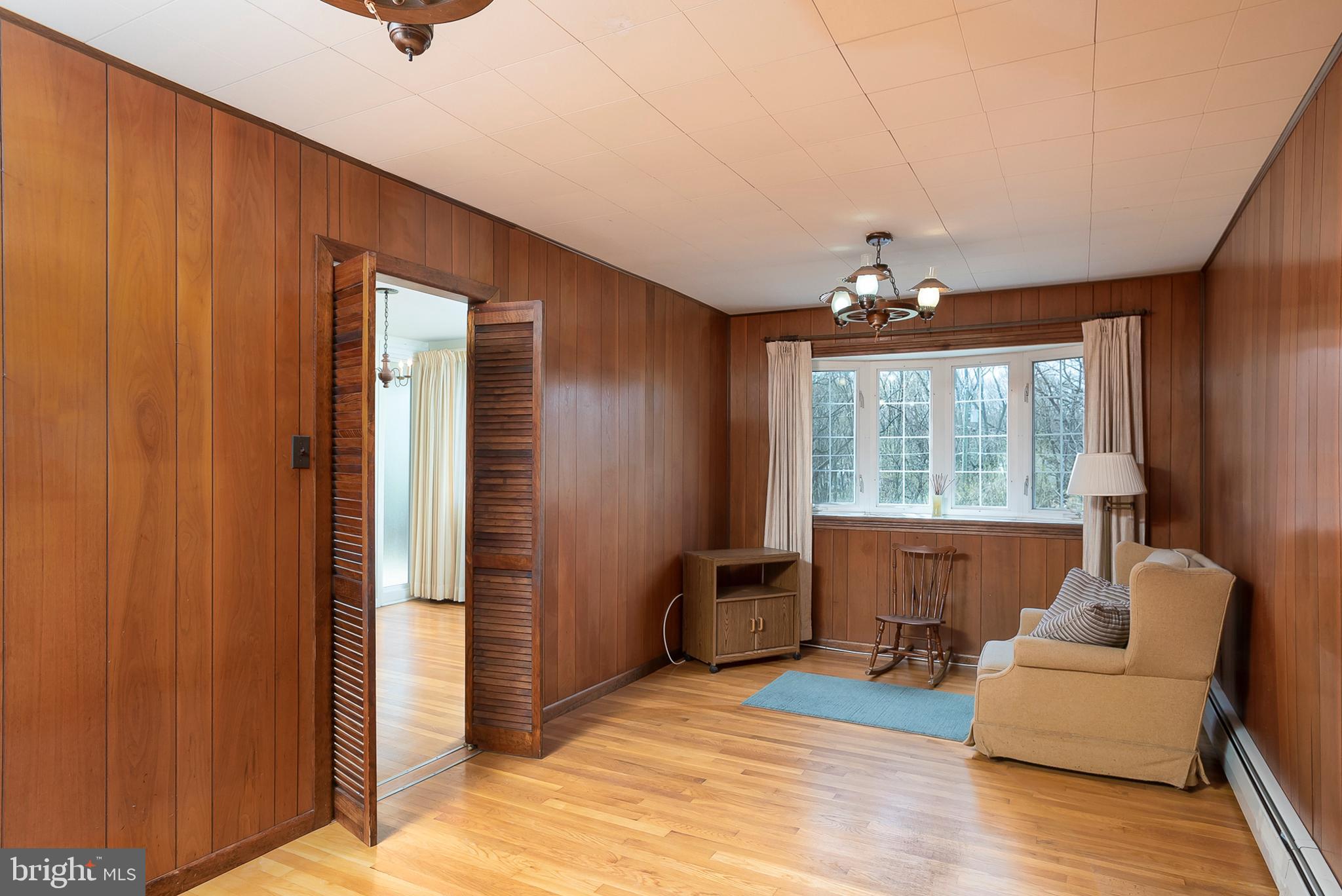 3949 Linthicum Road Dayton, MD 21036 - Photo 9 of 26 Family Room