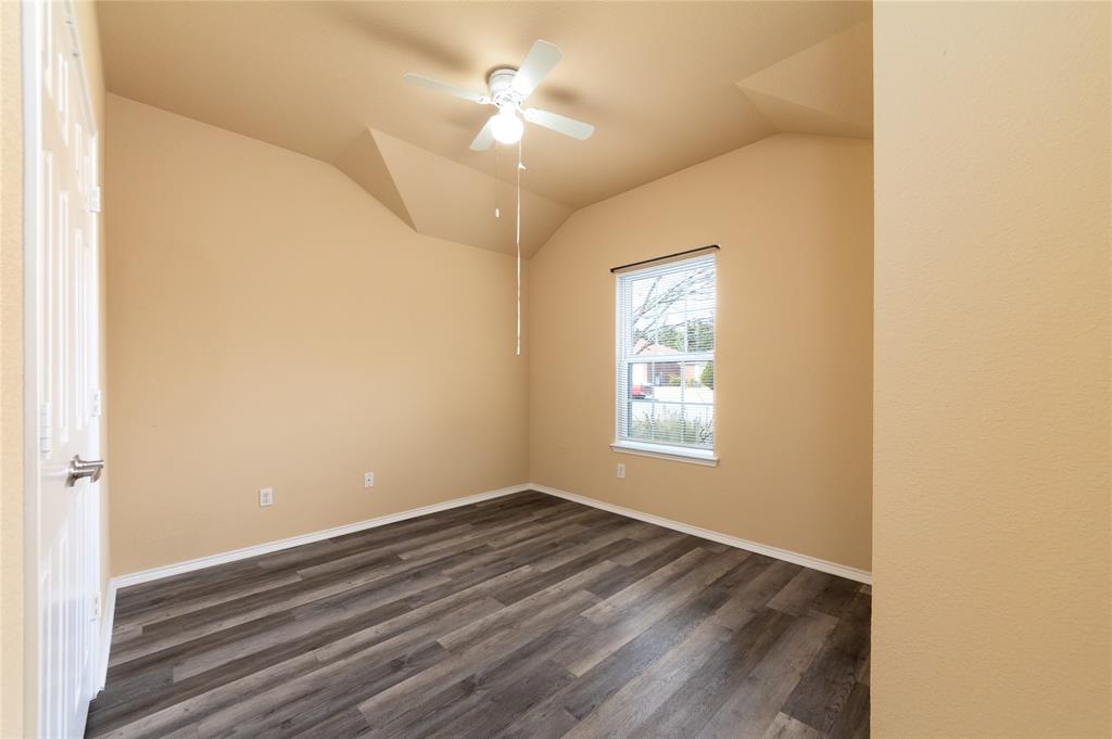 8534 Bearden Street Dallas, TX 75227 - Photo 13 of 21