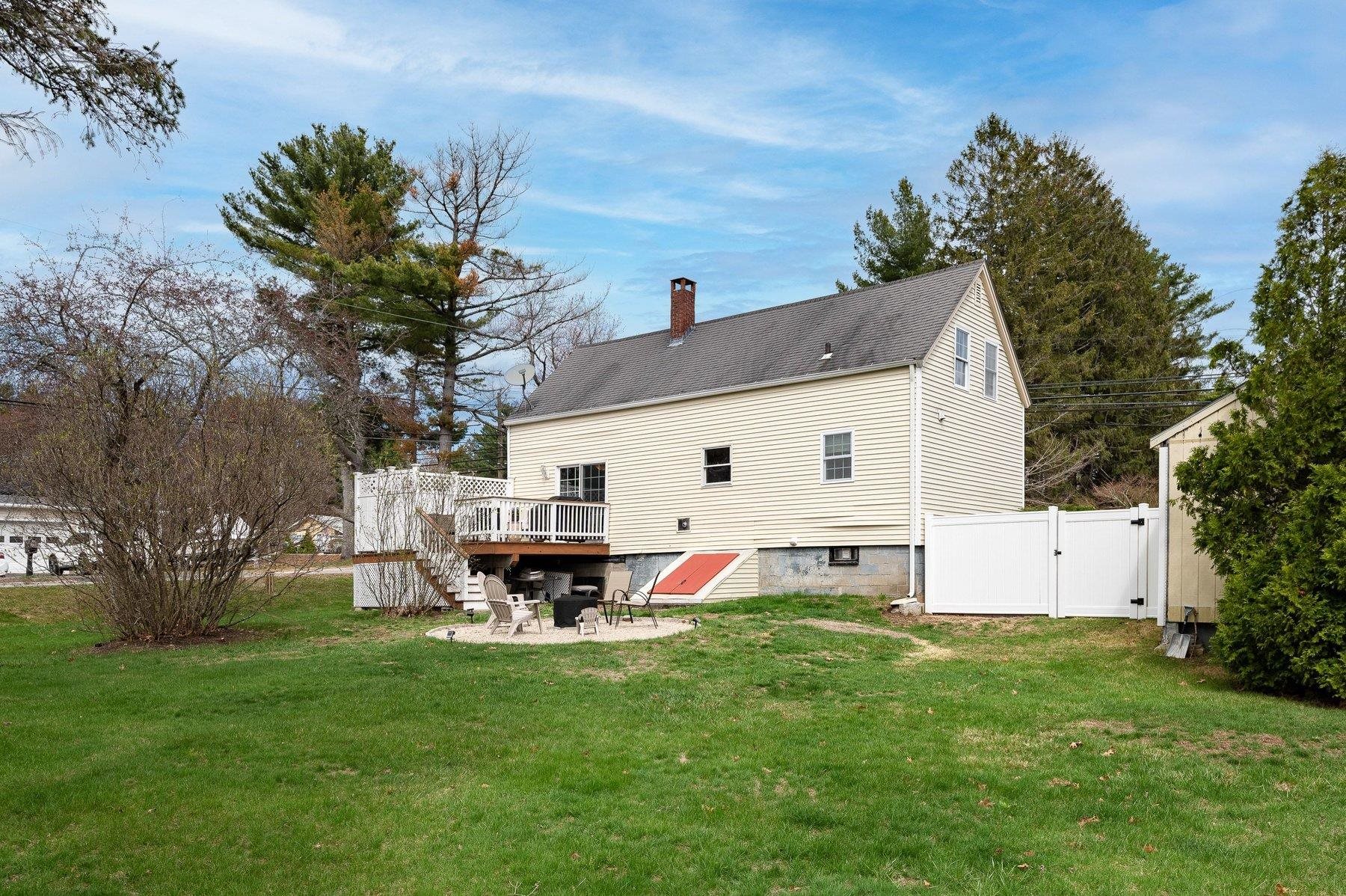 271 Dover Point Road Dover, NH 03820 - Photo 2 of 2